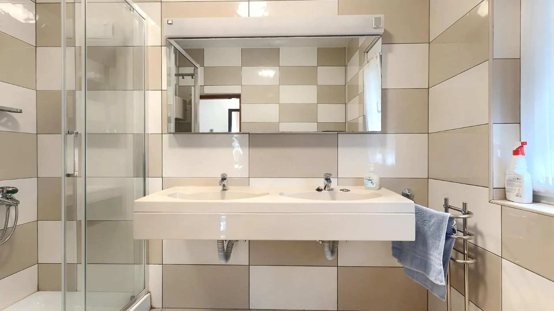 Apartments Erla Banjole 0*,